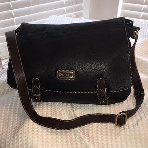 Avorio Black Leather Shoulder Bag